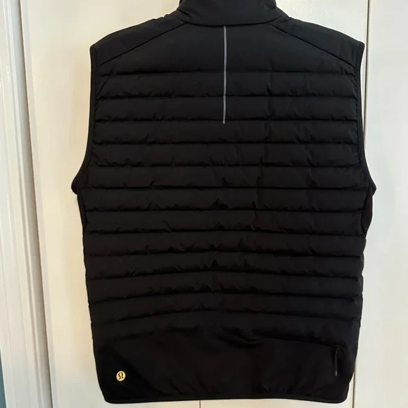lululemon Men's Down for It All Vest - Picture 14 of 15
